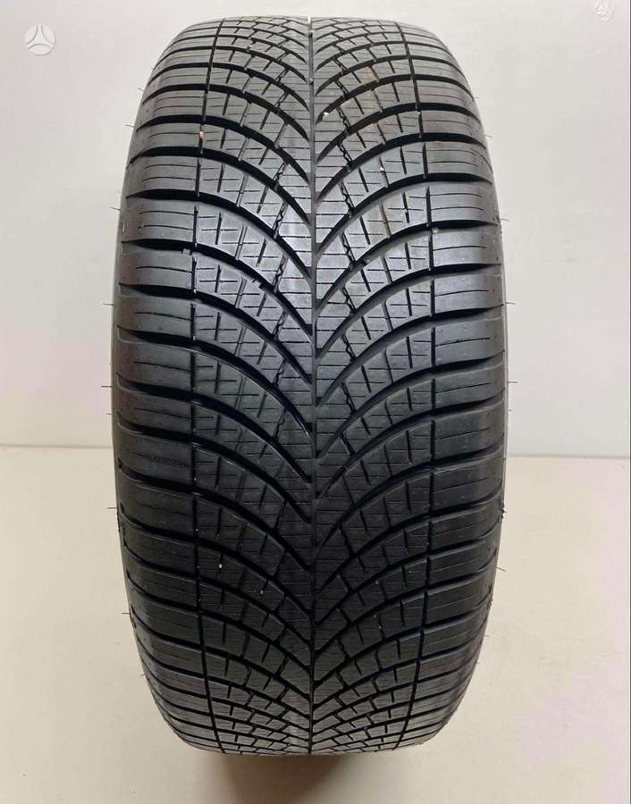 Goodyear Vector4Seasons 2025m, всесезонные 235/45 R18