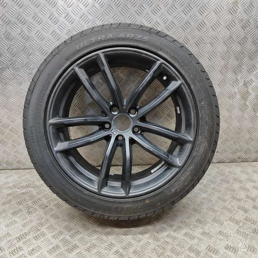 BMW G30, lengvojo lydinio, R18