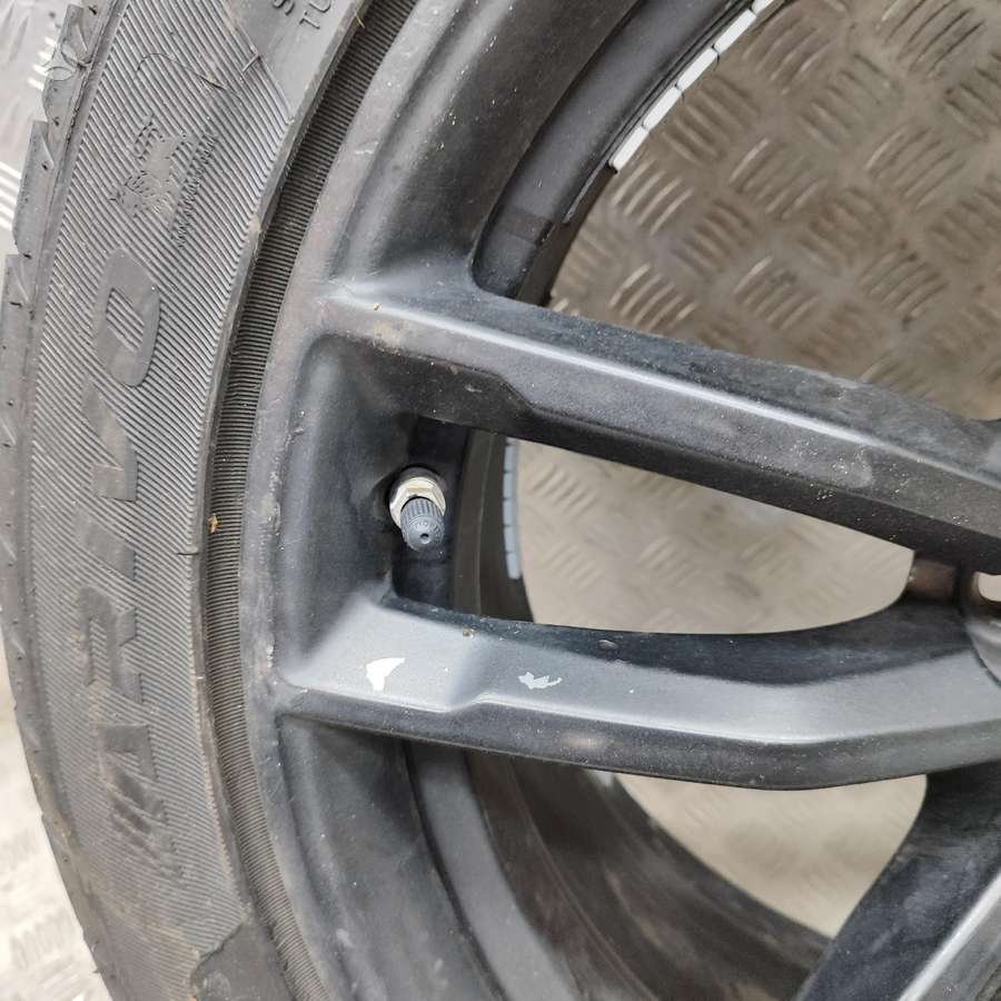 BMW G30, lengvojo lydinio, R18