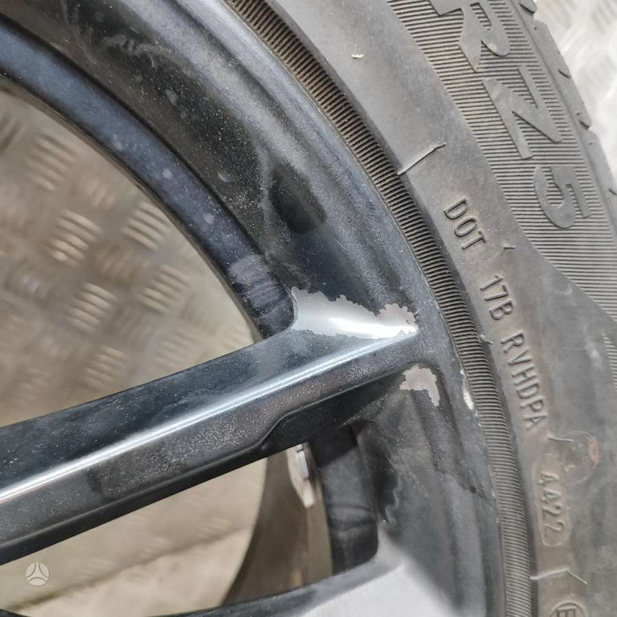 BMW G30, lengvojo lydinio, R18