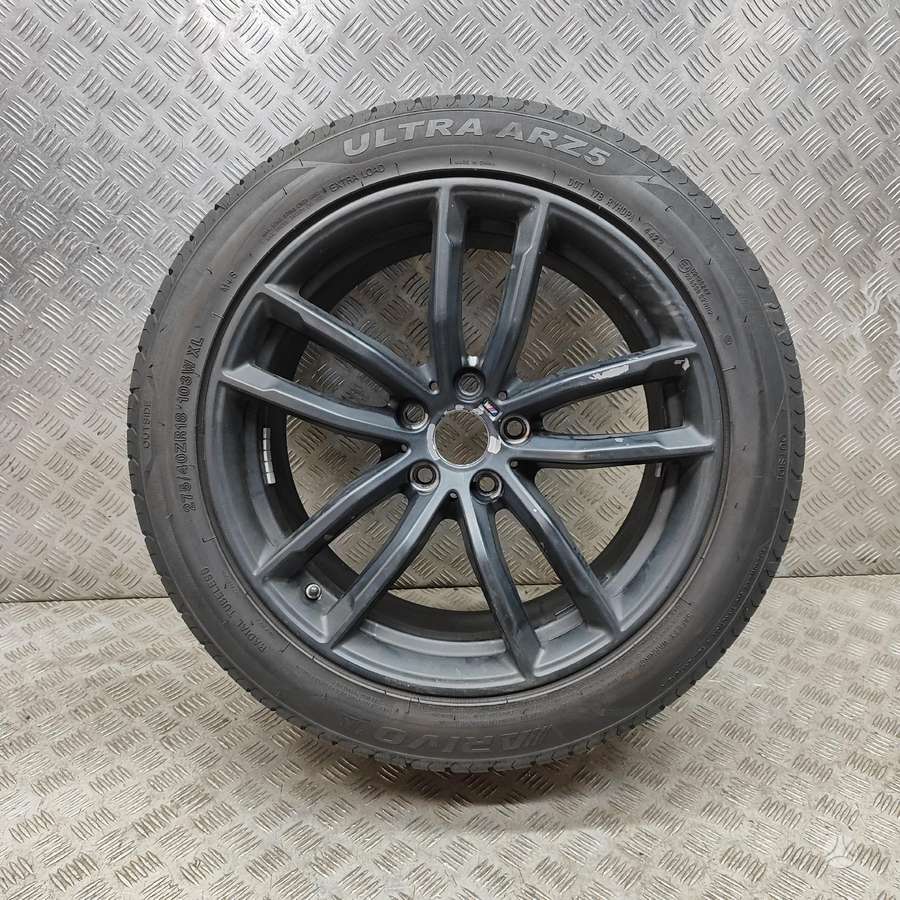 BMW G30, lengvojo lydinio, R18