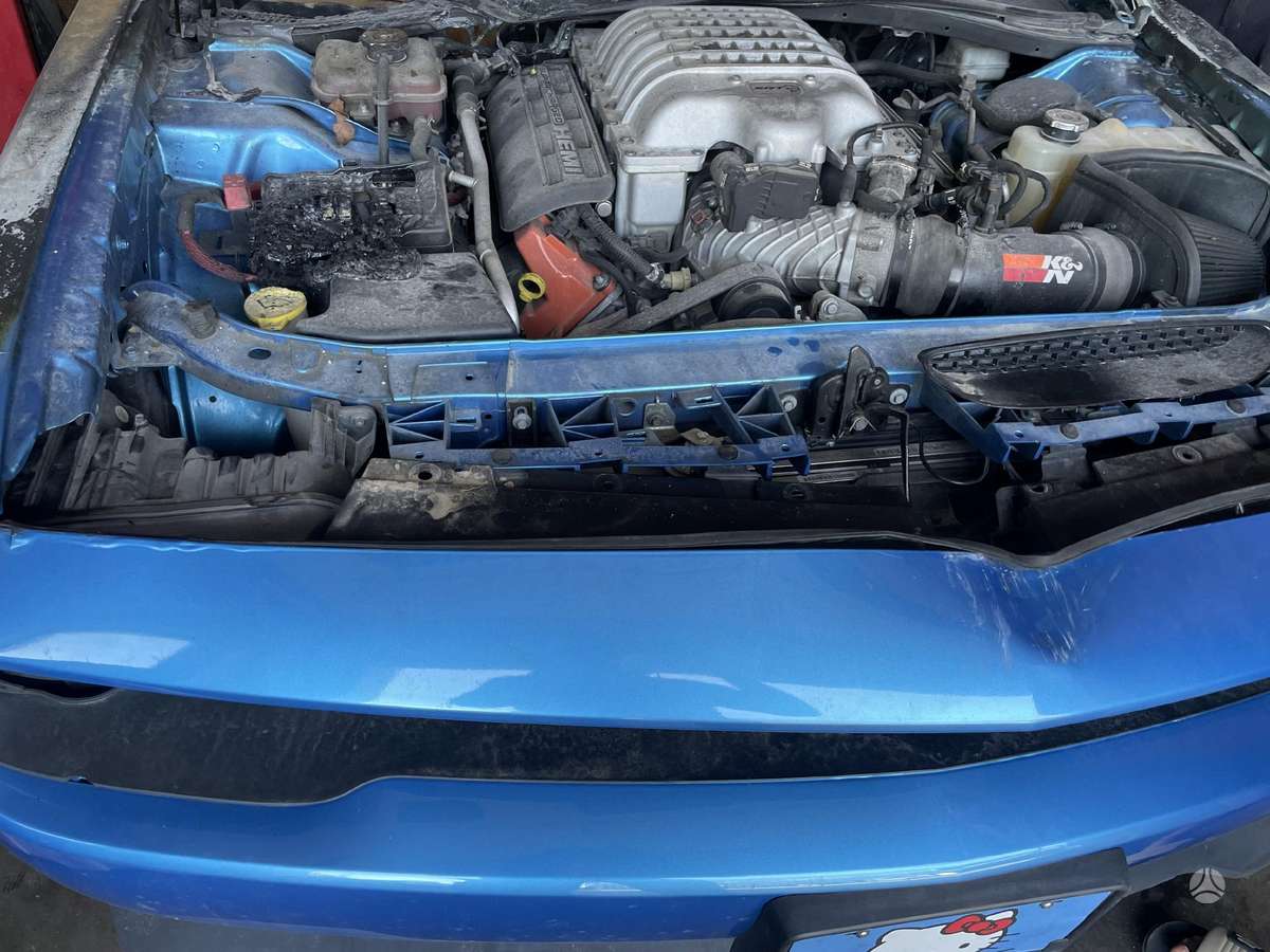 Dodge Challenger for parts
