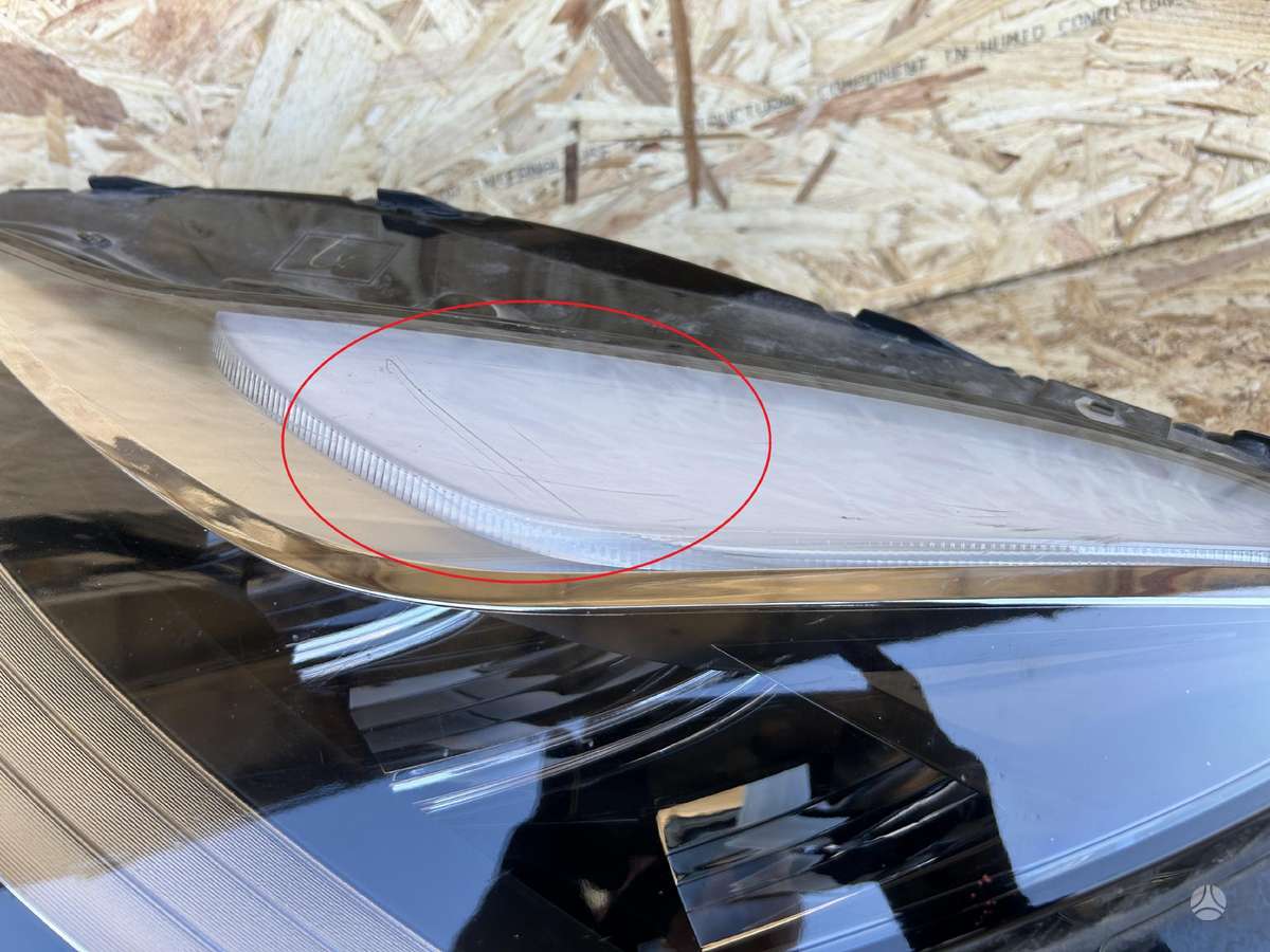 Tesla Model 3, 107737550B, Cen19788