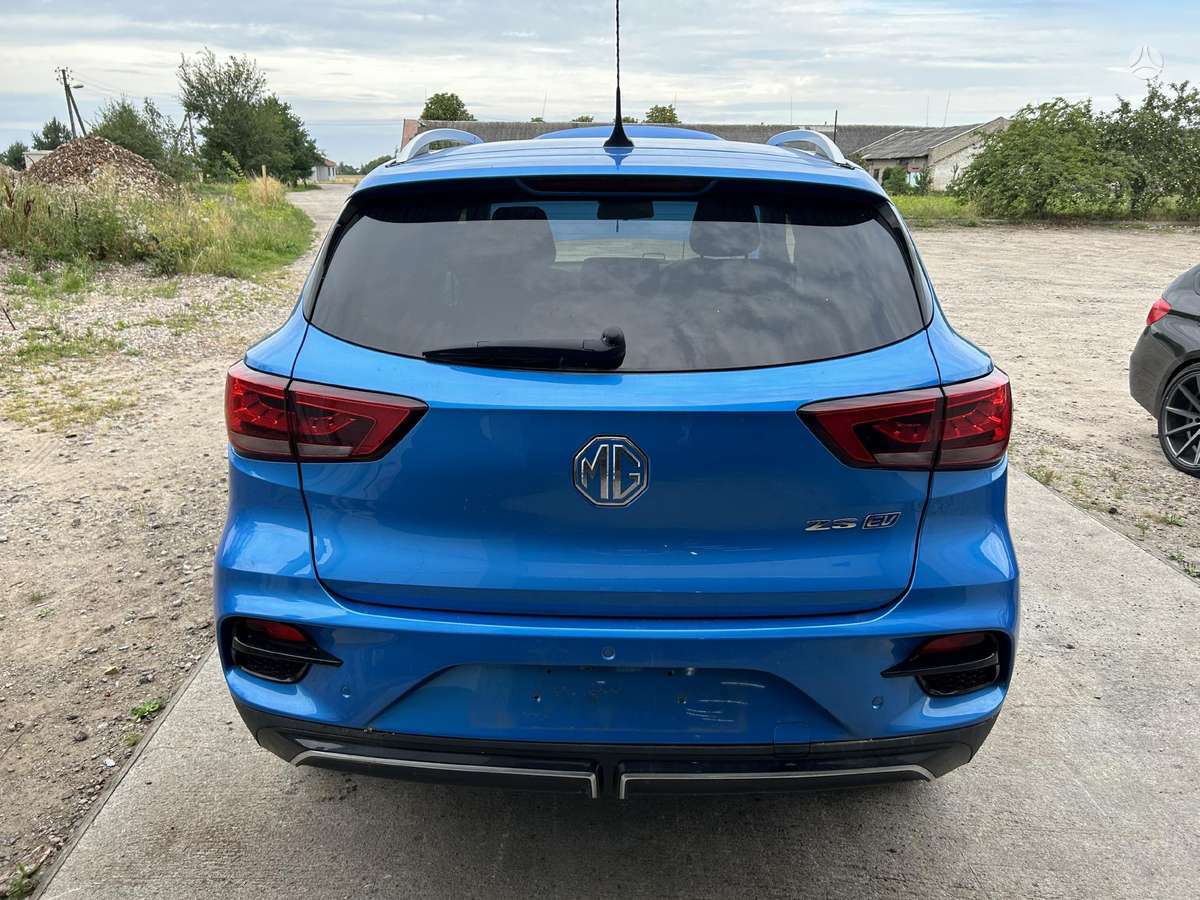 MG ZS