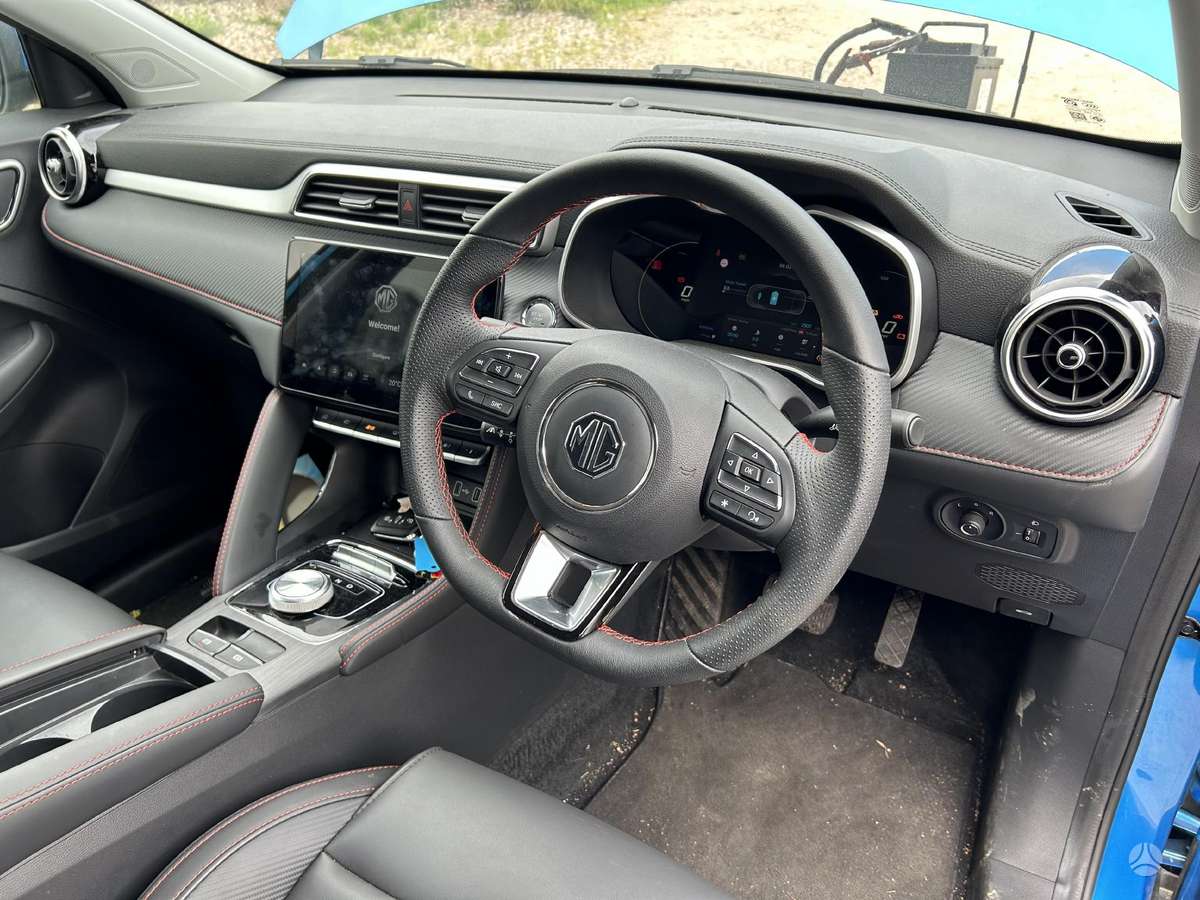 MG ZS