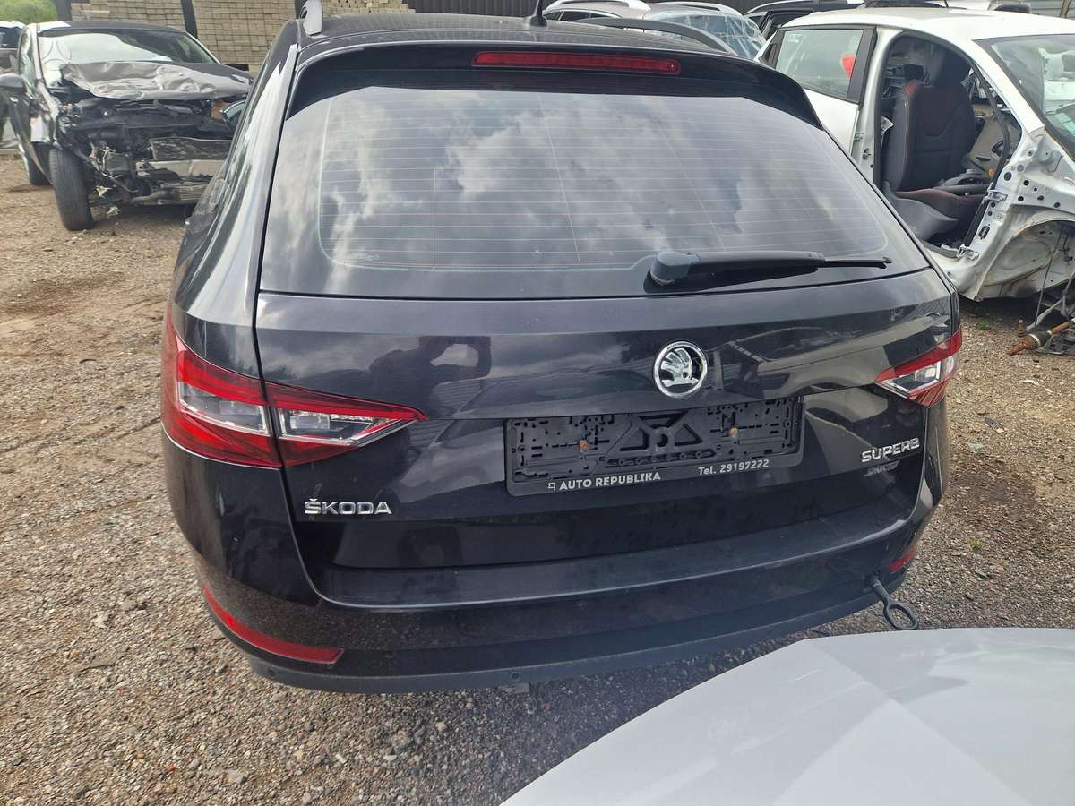 Skoda Superb for parts