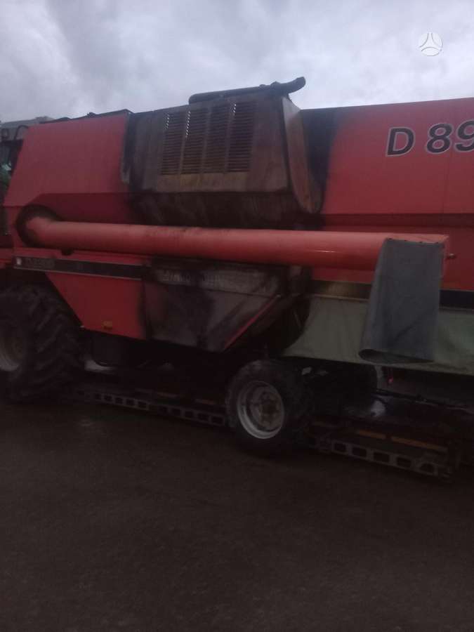 Dronningborg 8900, combine harvesters