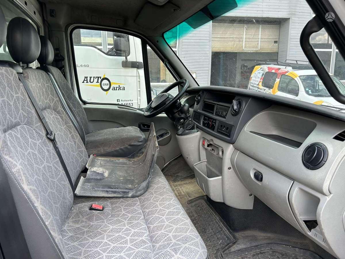 Renault MASCOTT, preču