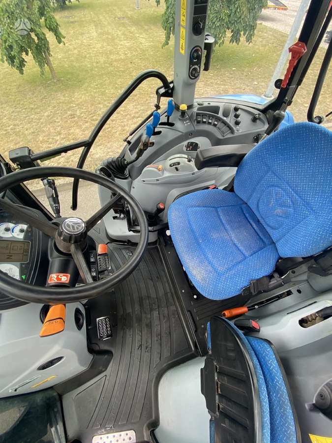 New Holland T5.115, tractors
