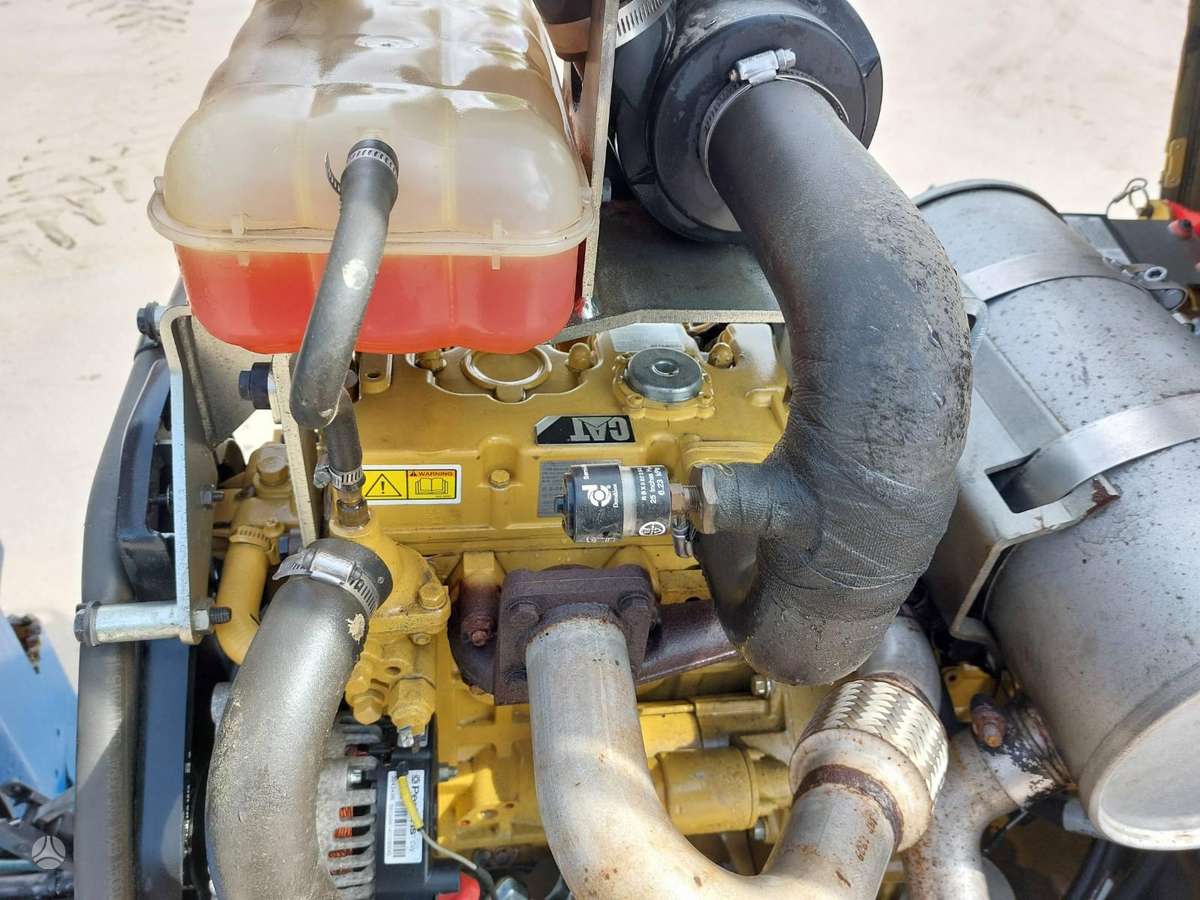 Caterpillar CB 22B, vibro technika