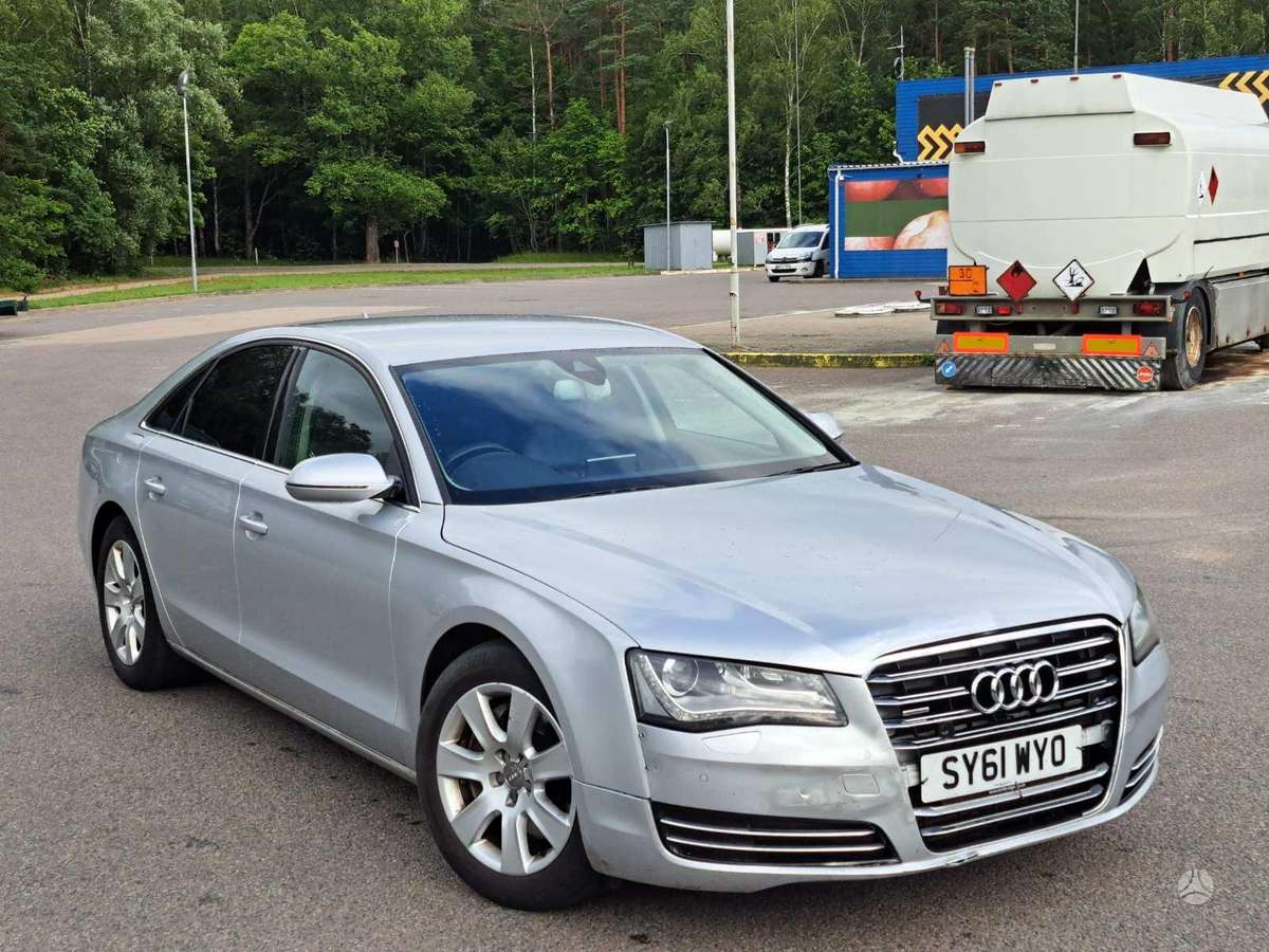 Audi A8