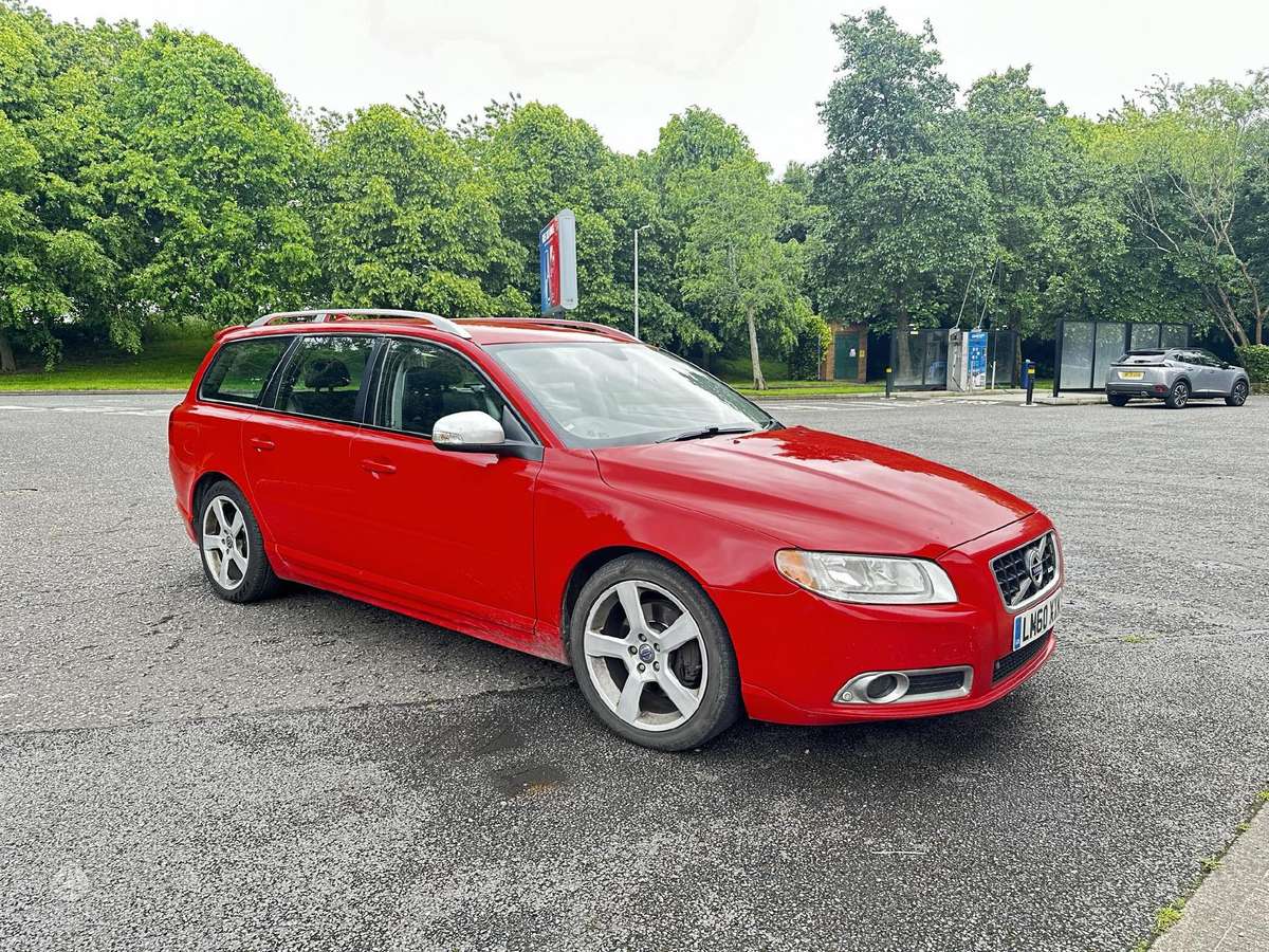 Volvo V70 Spalva 612 46