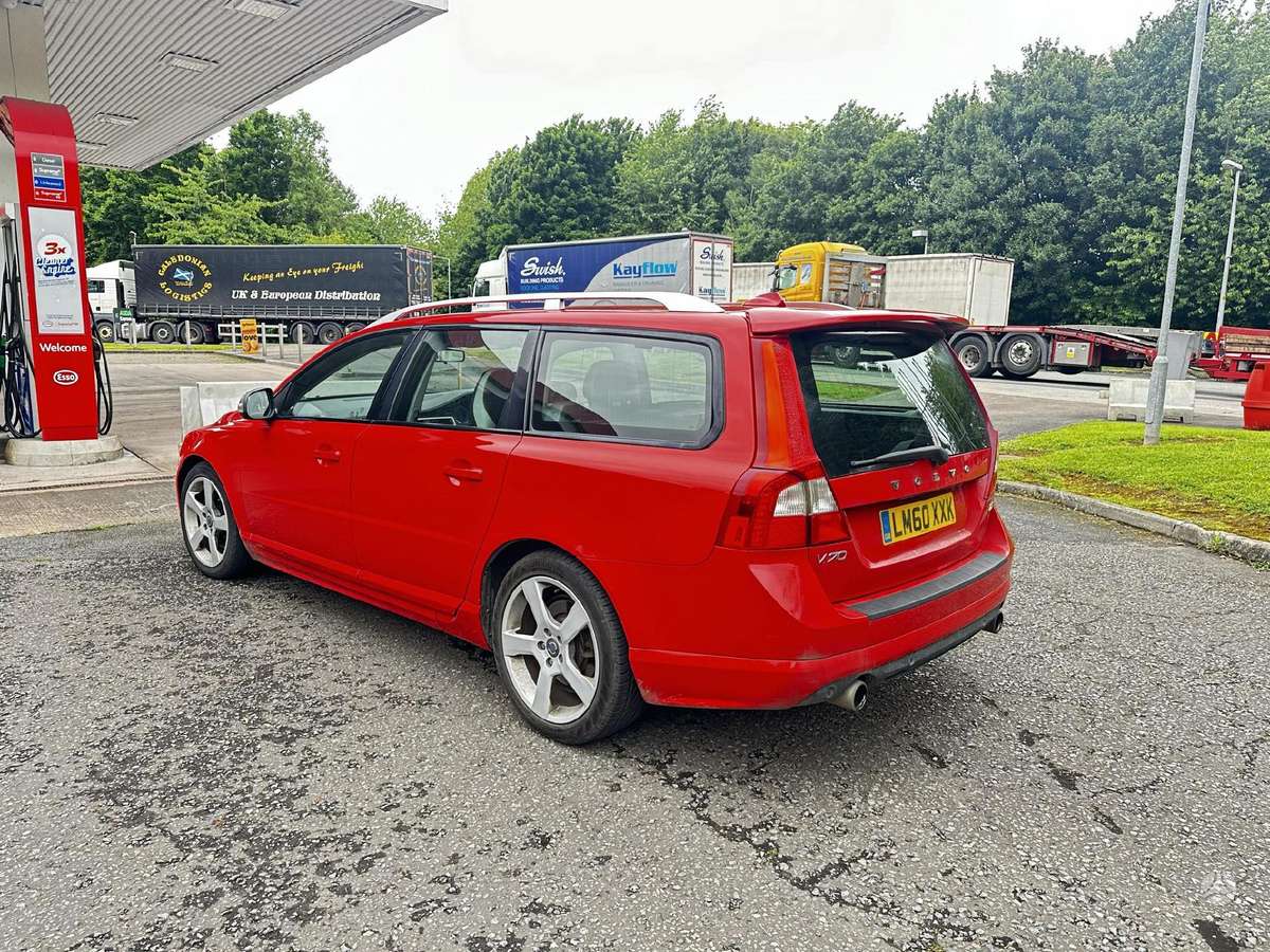 Volvo V70 Spalva 612 46