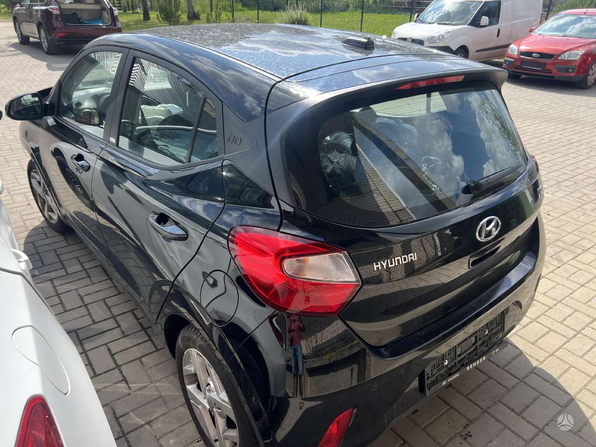 Hyundai i10 for parts