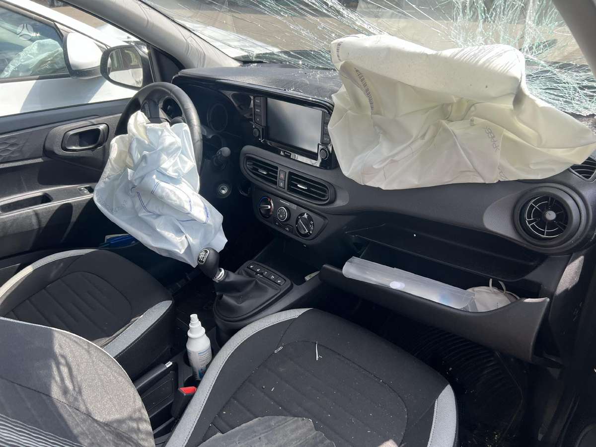 Hyundai i10 dalimis