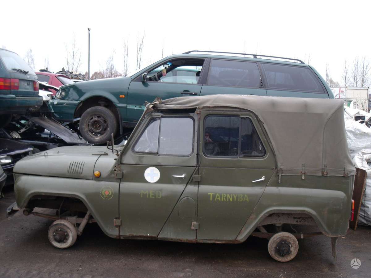 UAZ 469 Dalimis