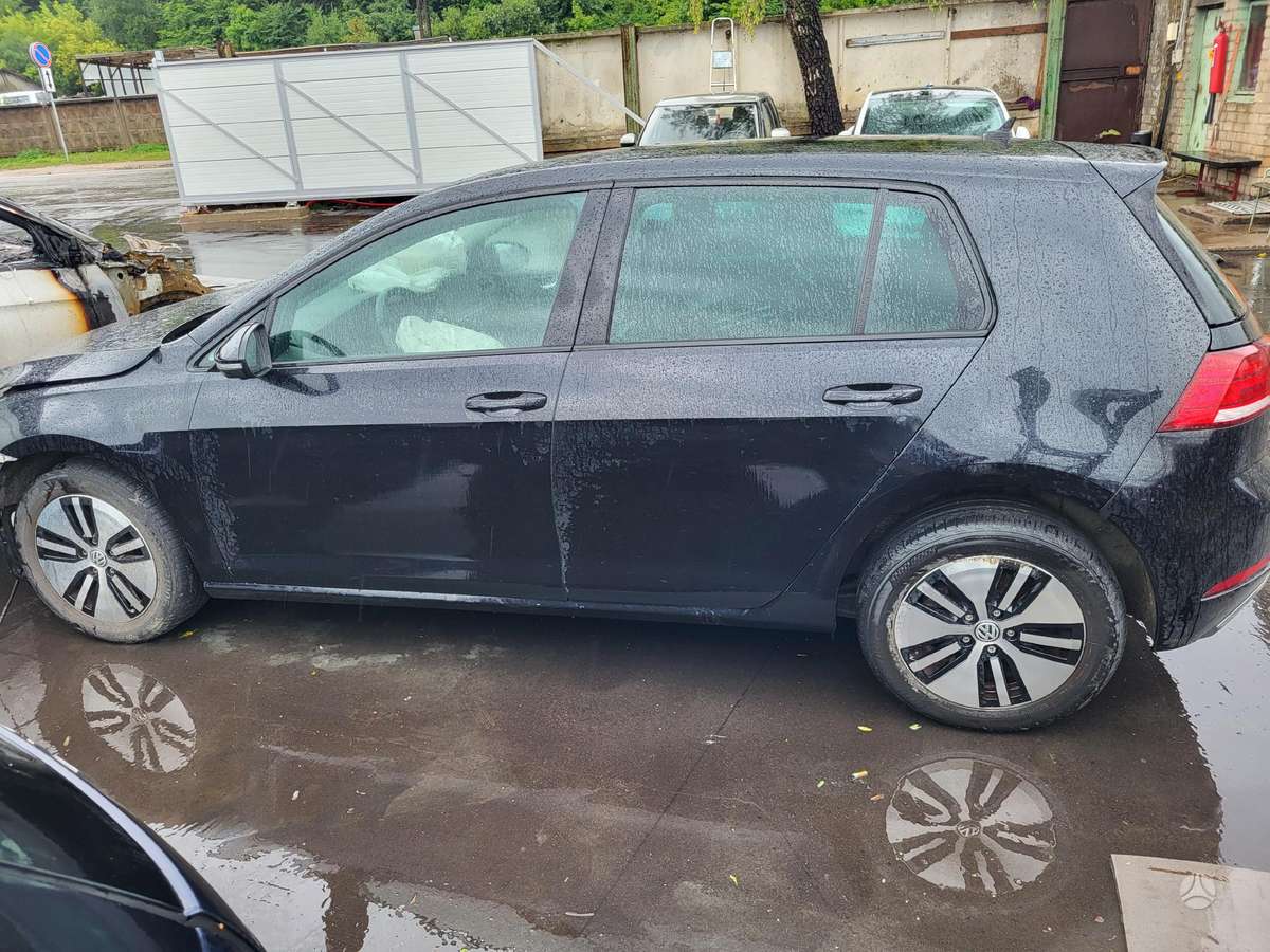 Volkswagen Golf for parts