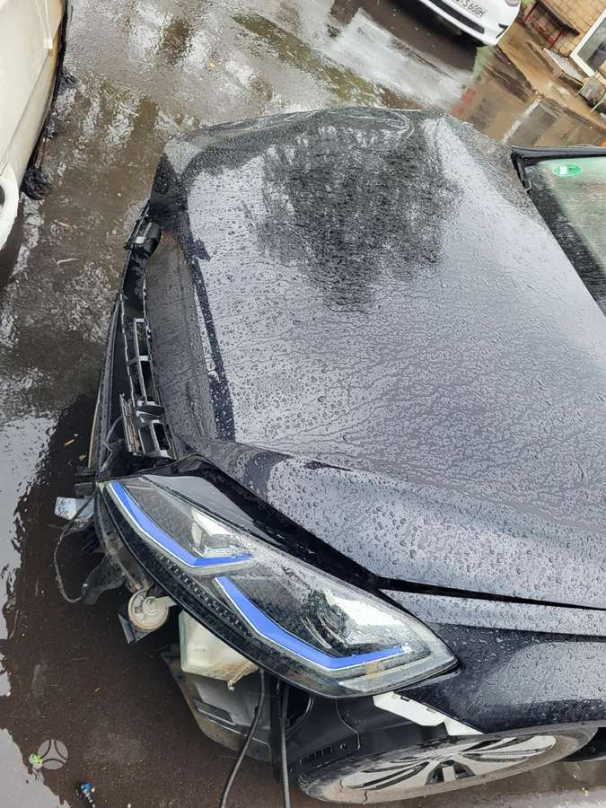 Volkswagen Golf for parts