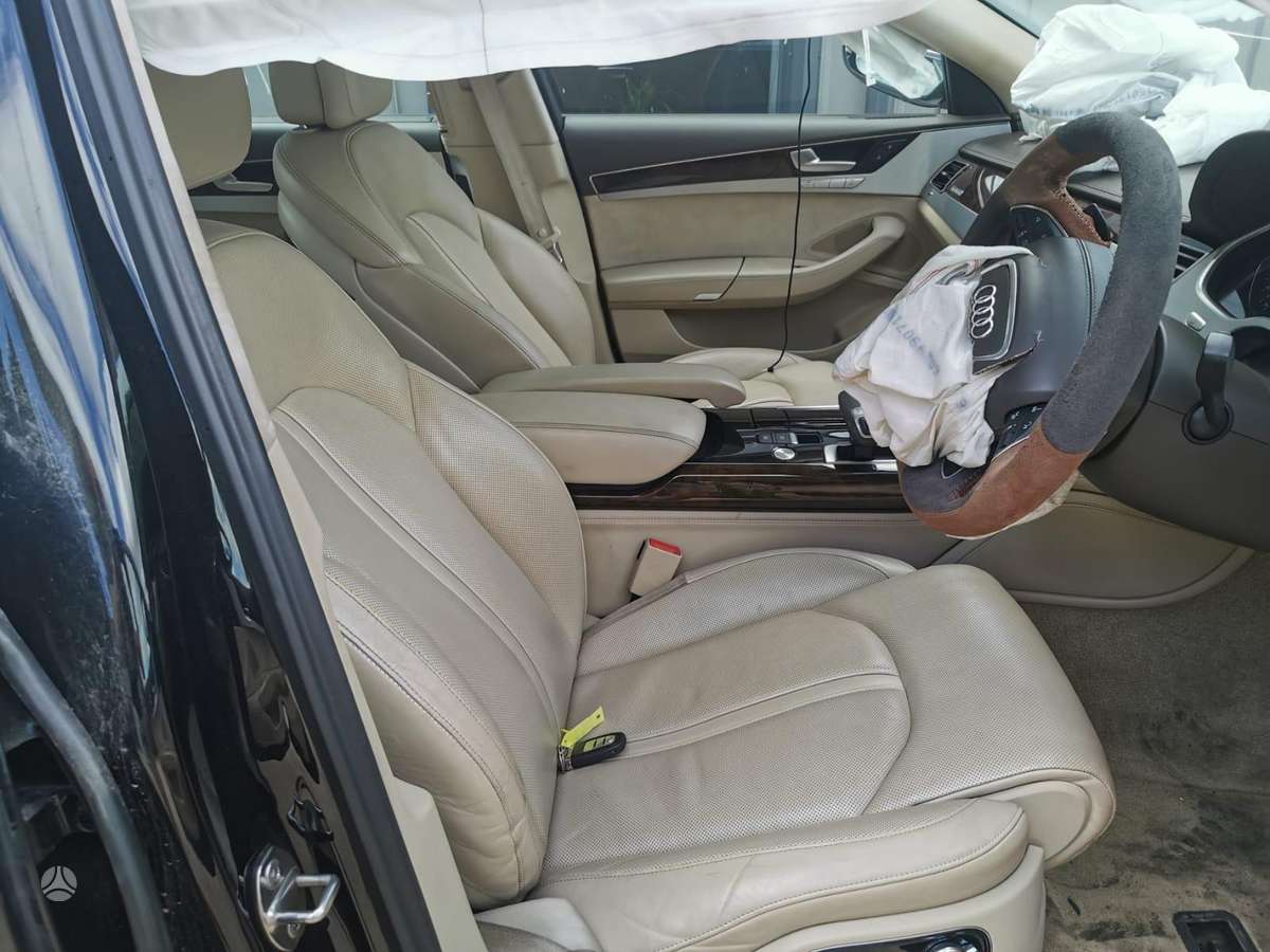 Audi A8 по частям
