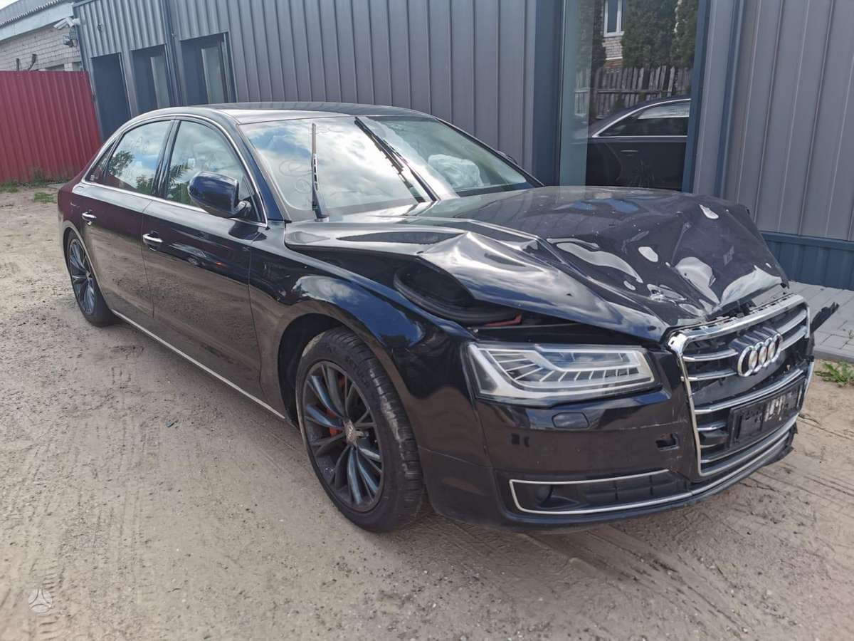 Audi A8 rezerves daļās