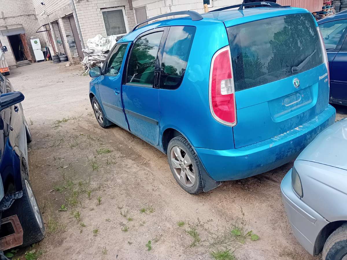 Skoda Roomster for parts