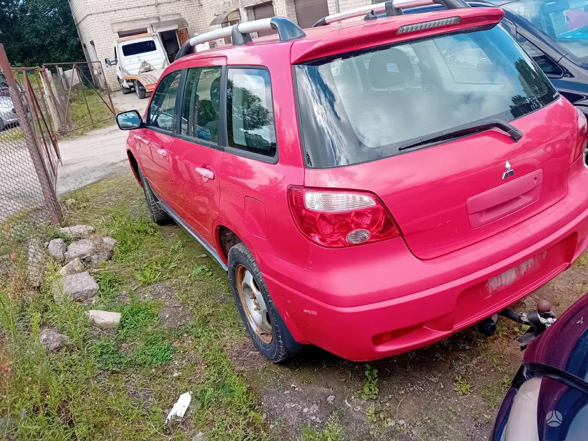 Mitsubishi Outlander по частям
