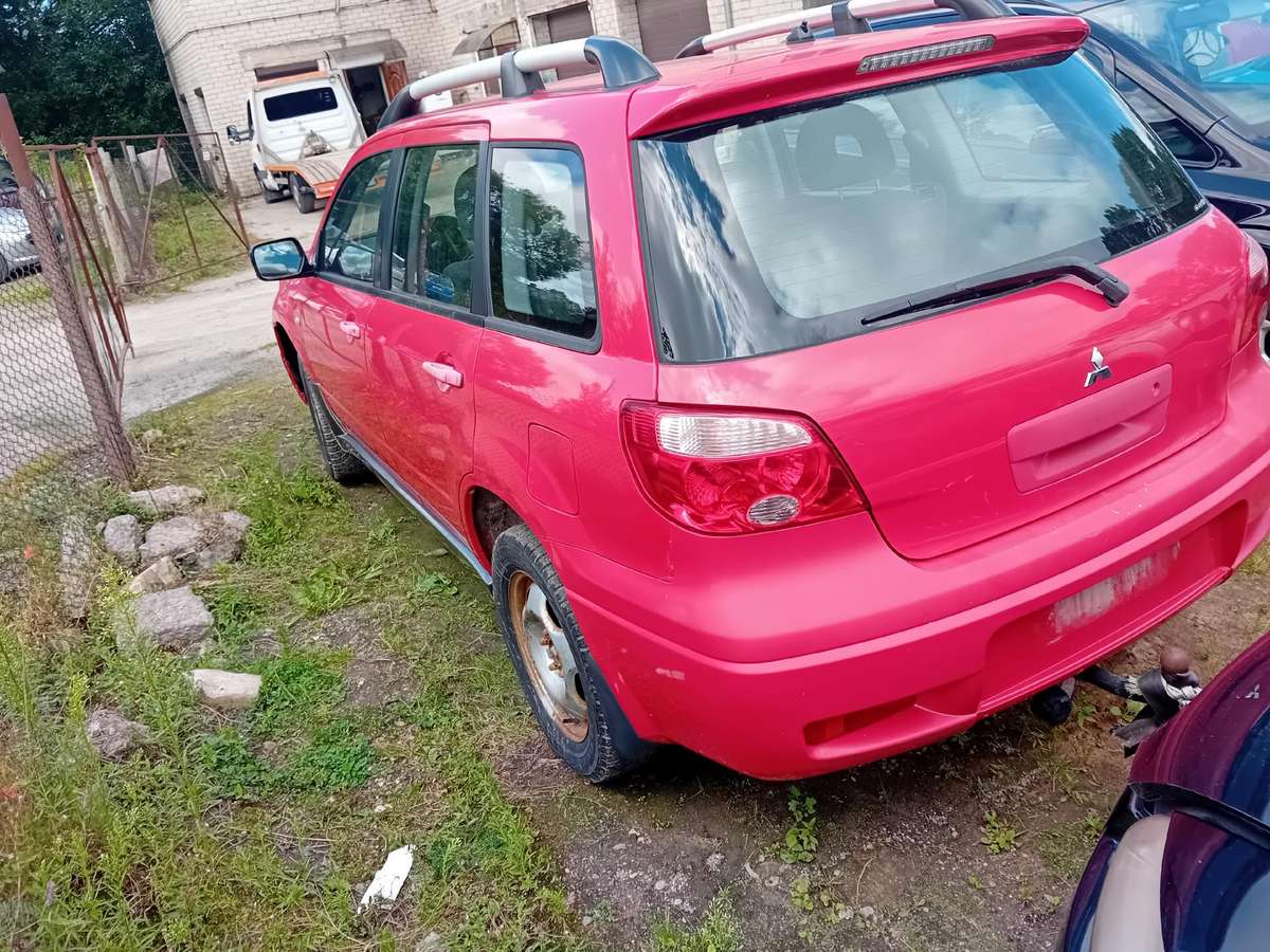Mitsubishi Outlander rezerves daļās