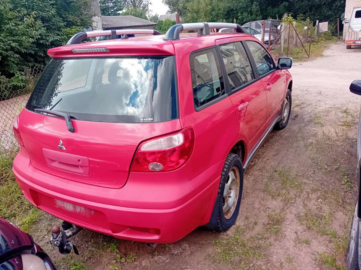 Mitsubishi Outlander rezerves daļās