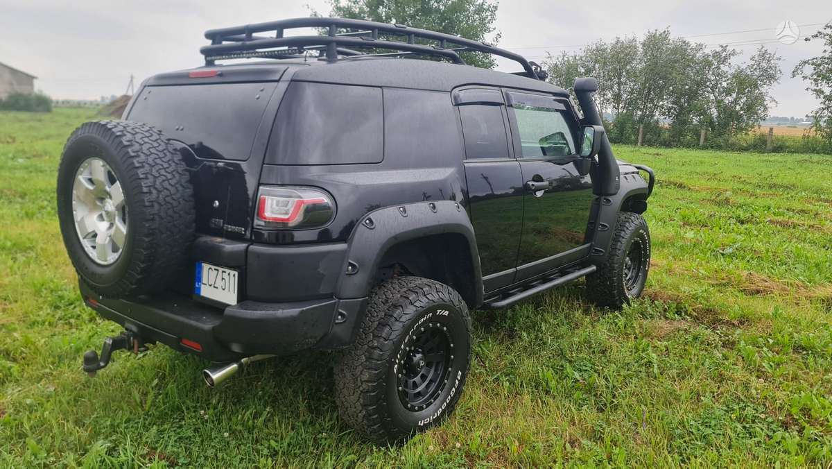 Toyota FJ Cruiser - 3
