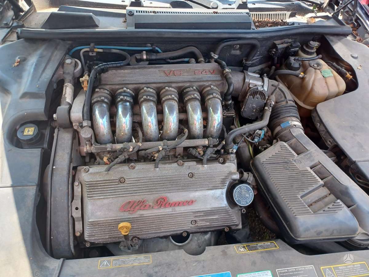 Alfa Romeo 166