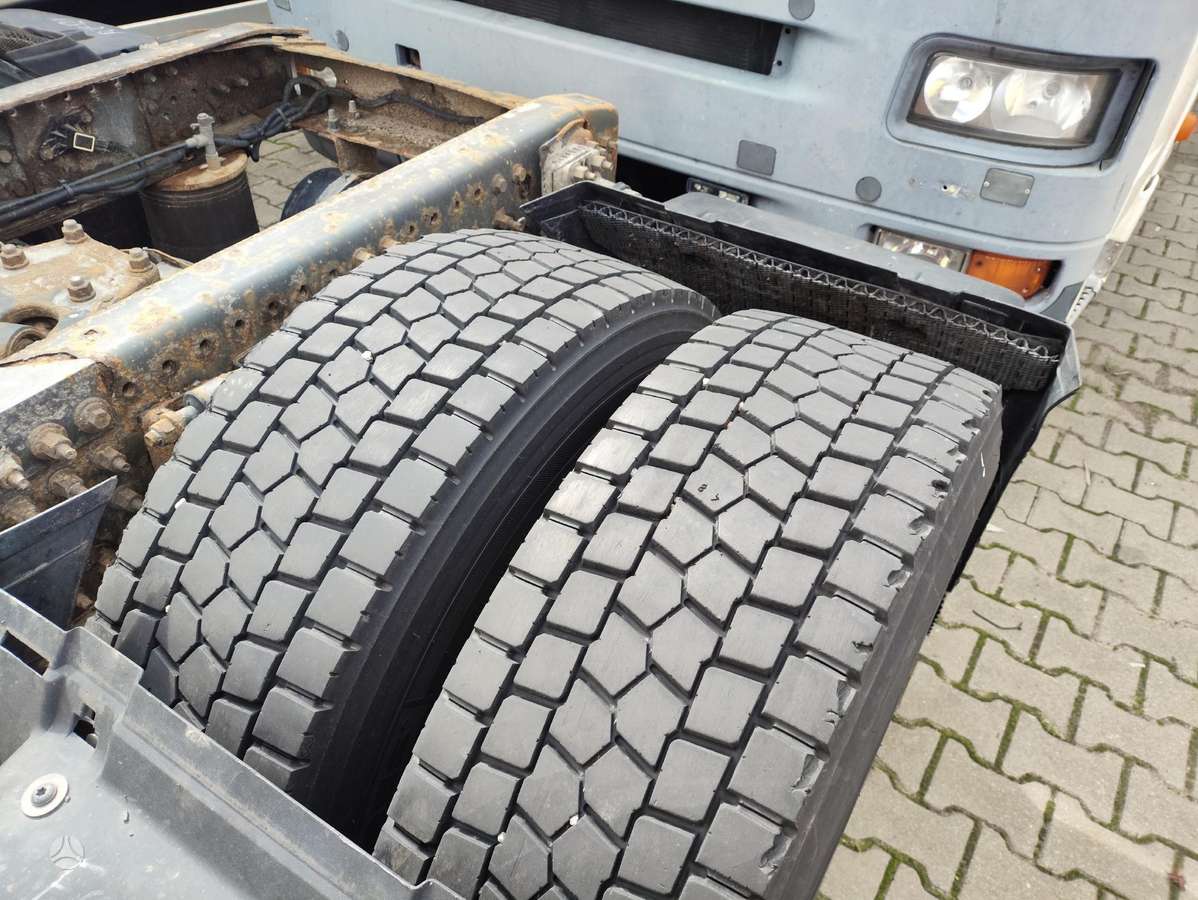 Volvo FH480, double sleeper