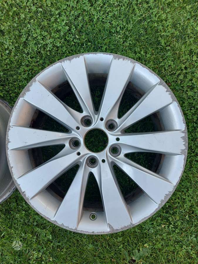 BMW, lengvojo lydinio, R17