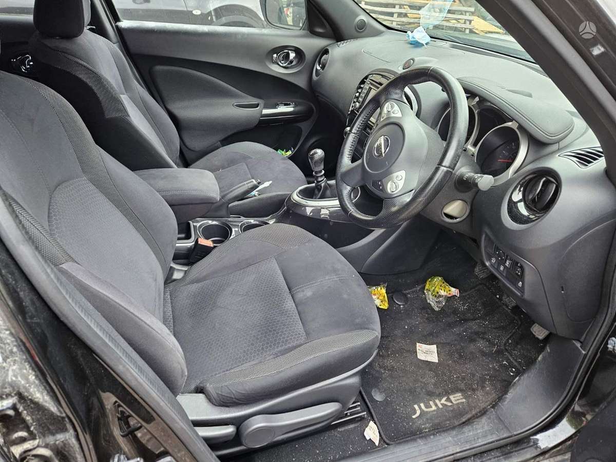 Nissan Juke dalimis