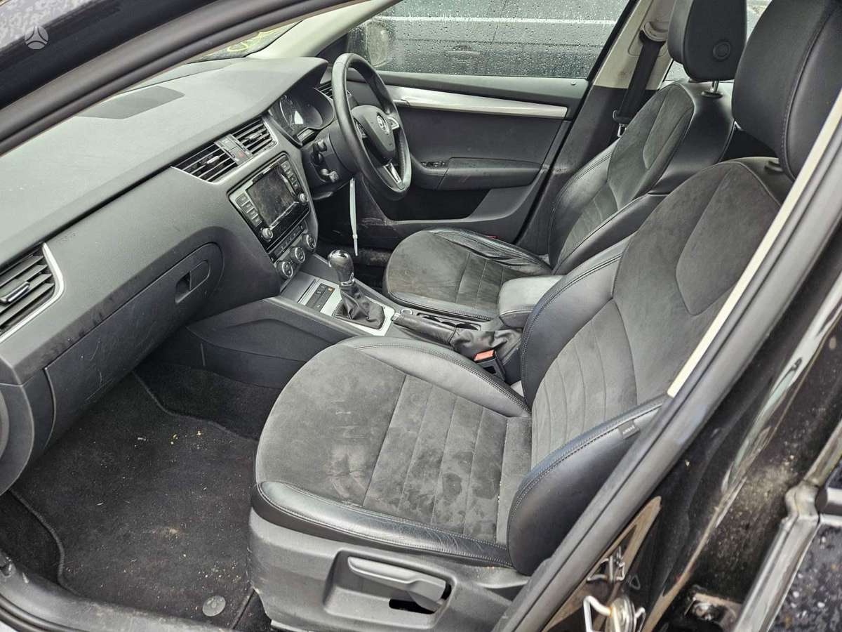 Skoda Octavia dalimis. Crm variklis
