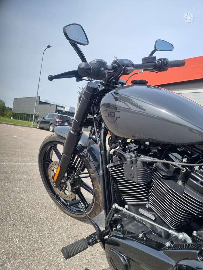 Harley-Davidson BREAKOUT 1868cc, чопперы / круизеры / custom