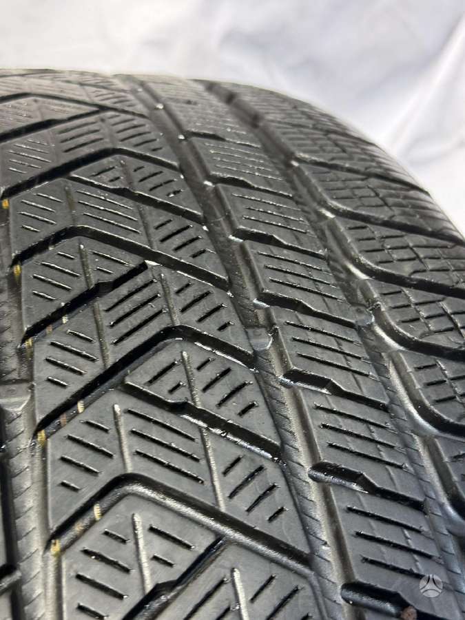 Pirelli SCORPION WINTER, winter 295/40 R20