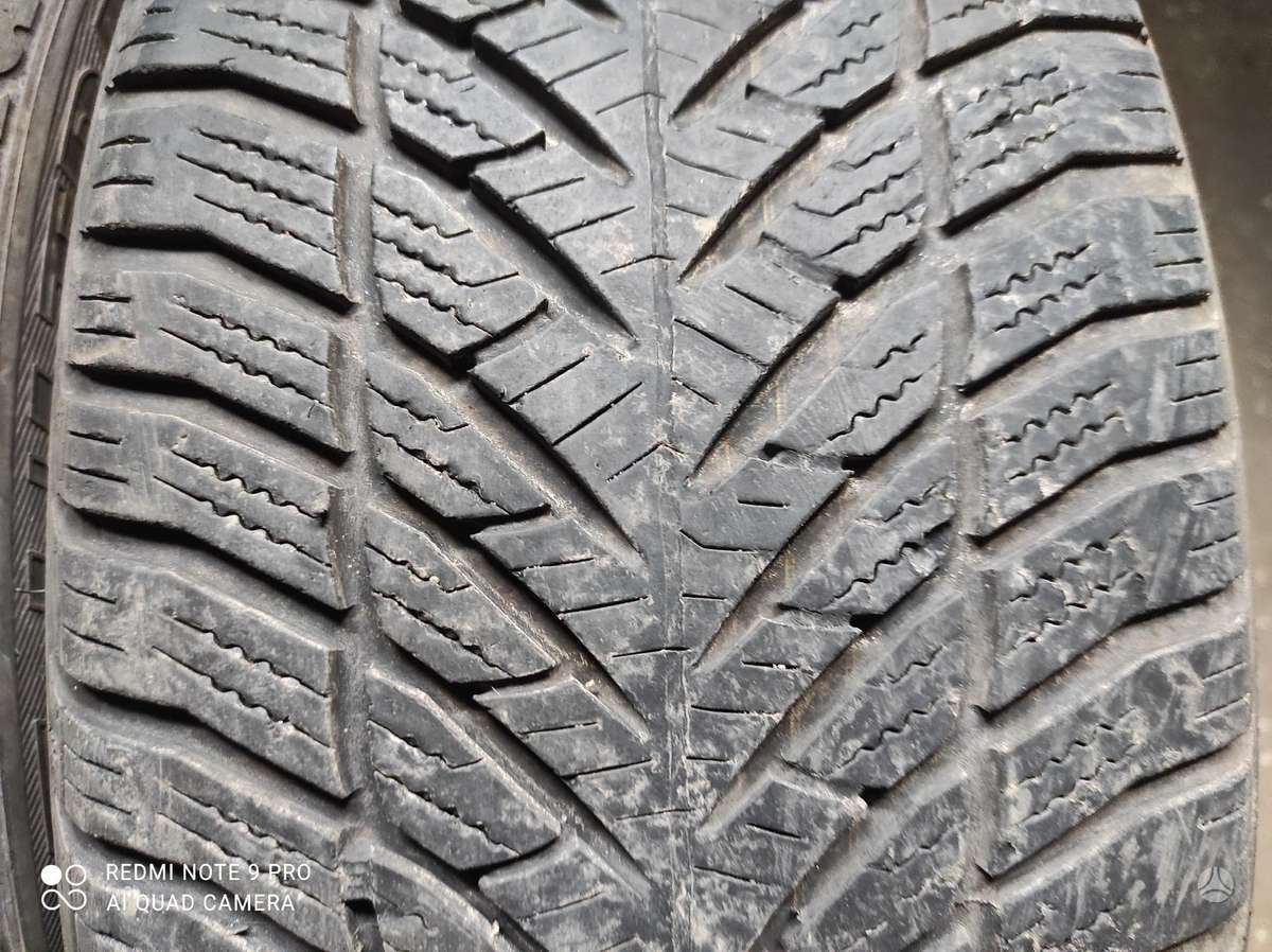 Continental, зимние 225/45 R17
