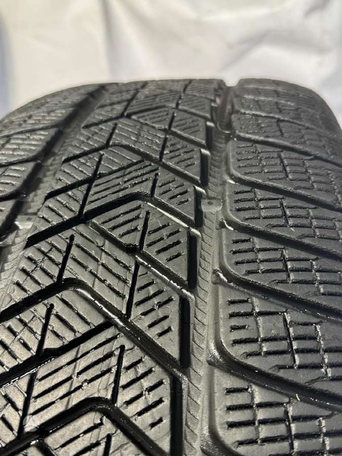 Pirelli SCORPION WINTER, winter 255/55 R20