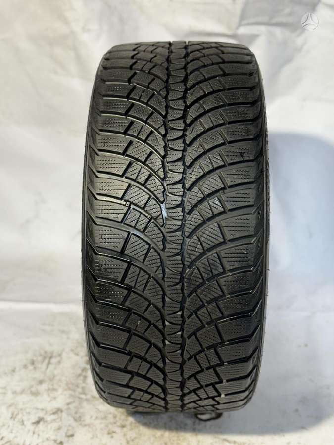Kumho WINTERCRAFT WP71, winter 255/35 R19