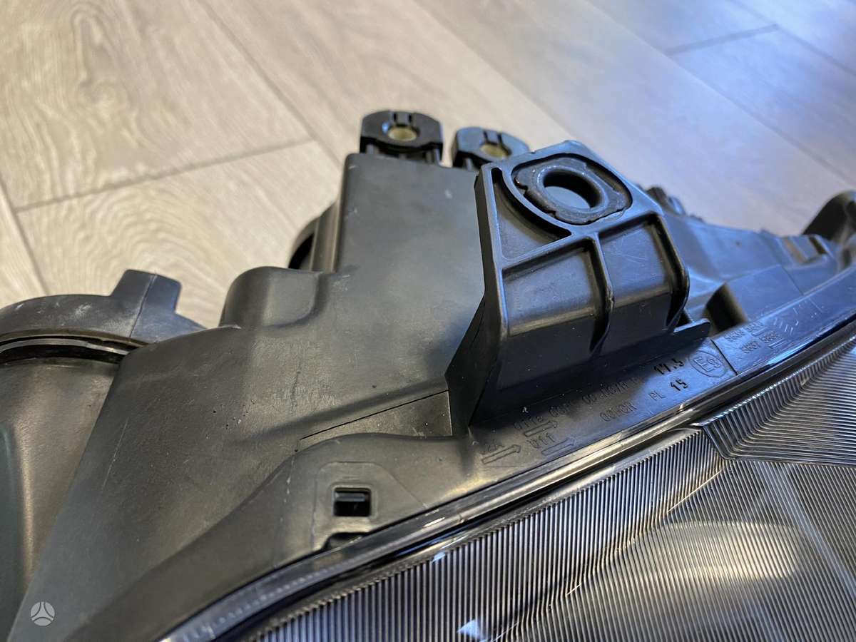 Seat Exeo žibintai