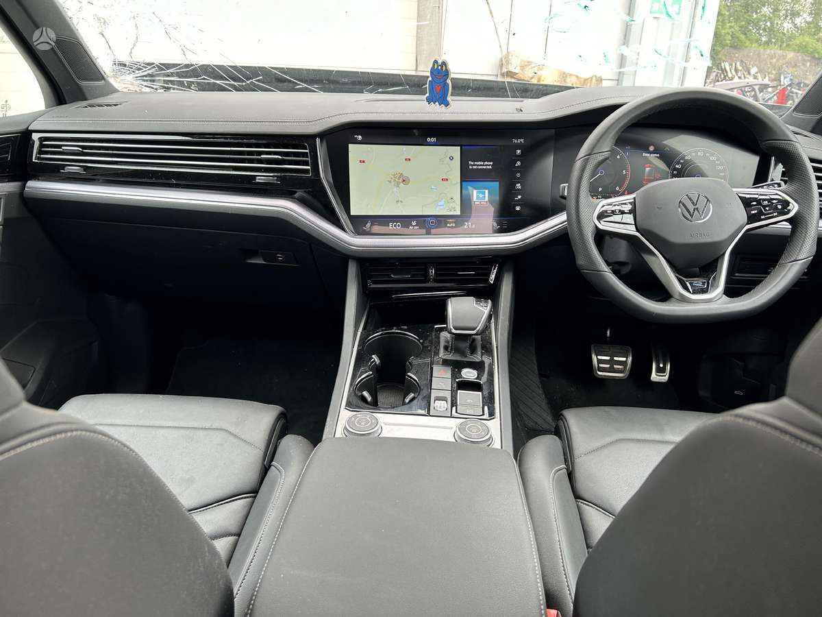 Volkswagen Touareg R line