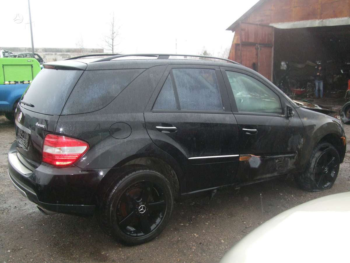 Mercedes-Benz ML350 по частям