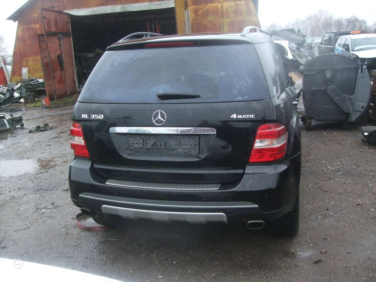 Mercedes-Benz ML350 dalimis