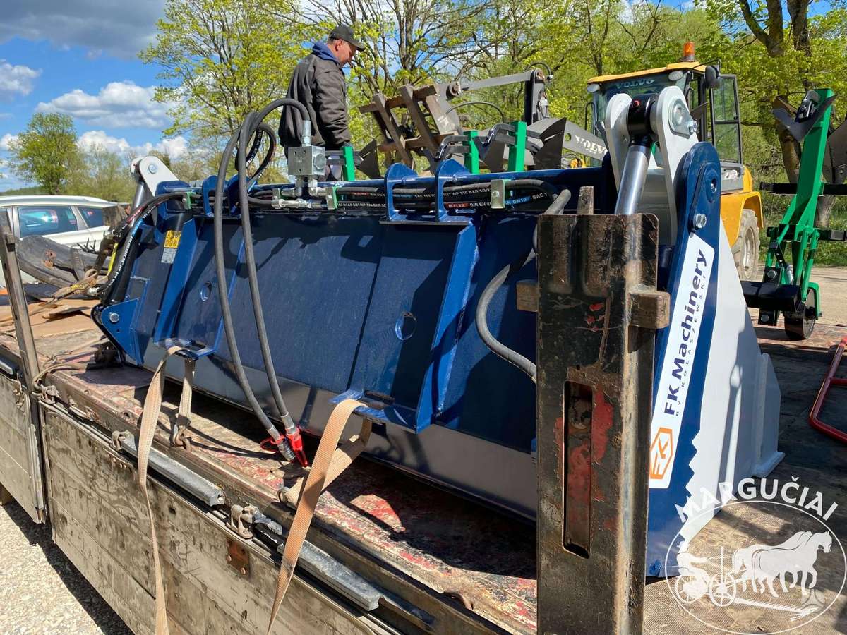 FK Machinery Kaušai 4in1, buckets