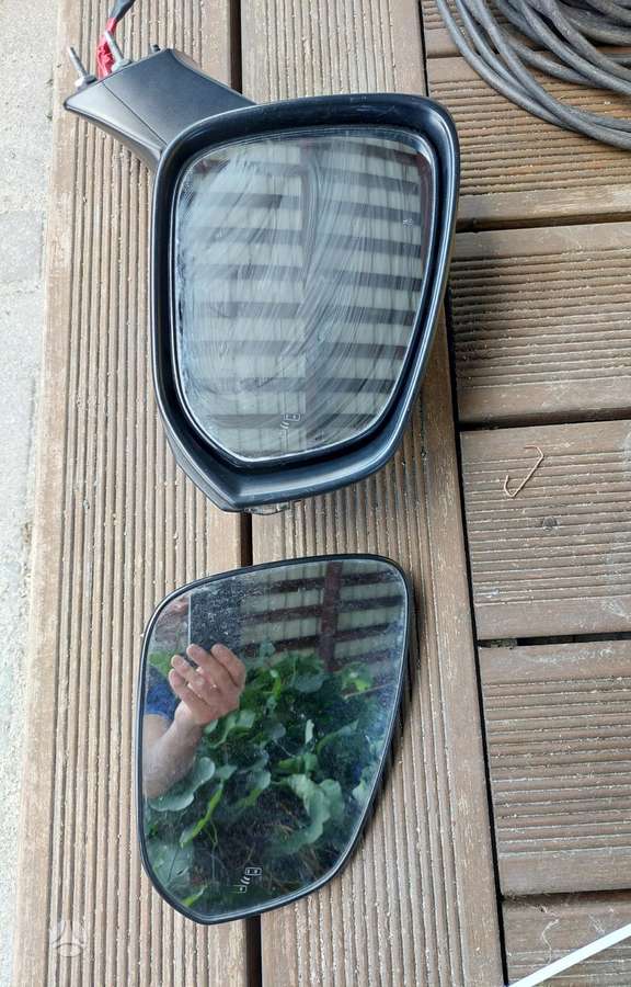 Toyota RAV4 lights