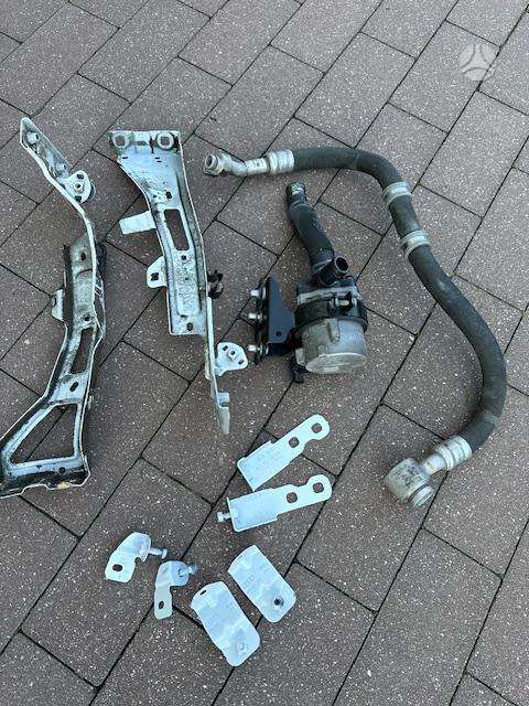 Audi RS 5 body parts