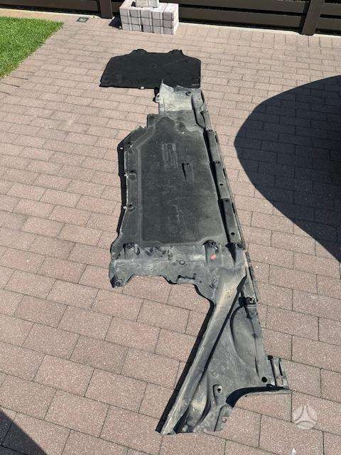 Audi RS 5 body parts