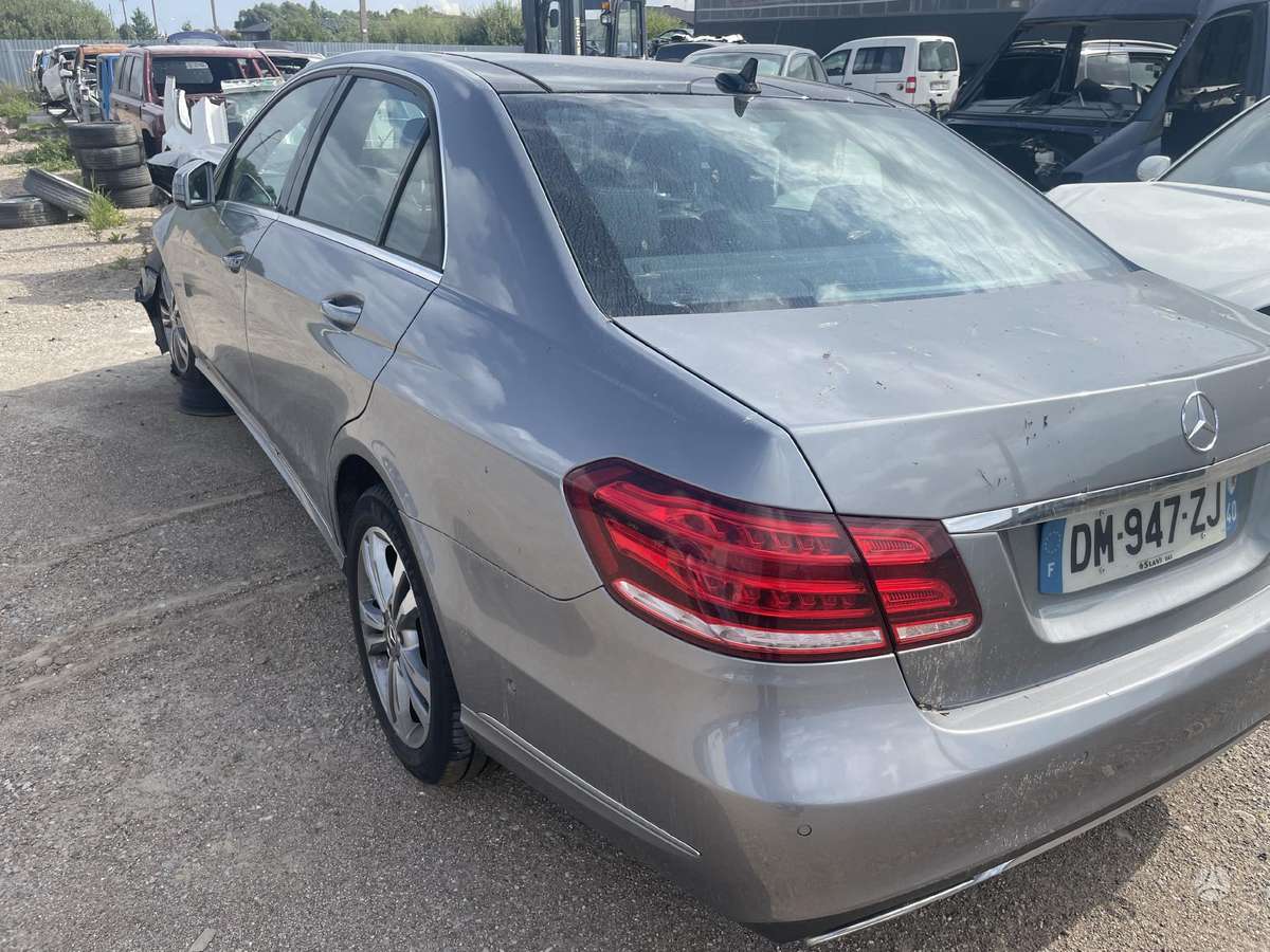 Mercedes-Benz E klasė rezerves daļās