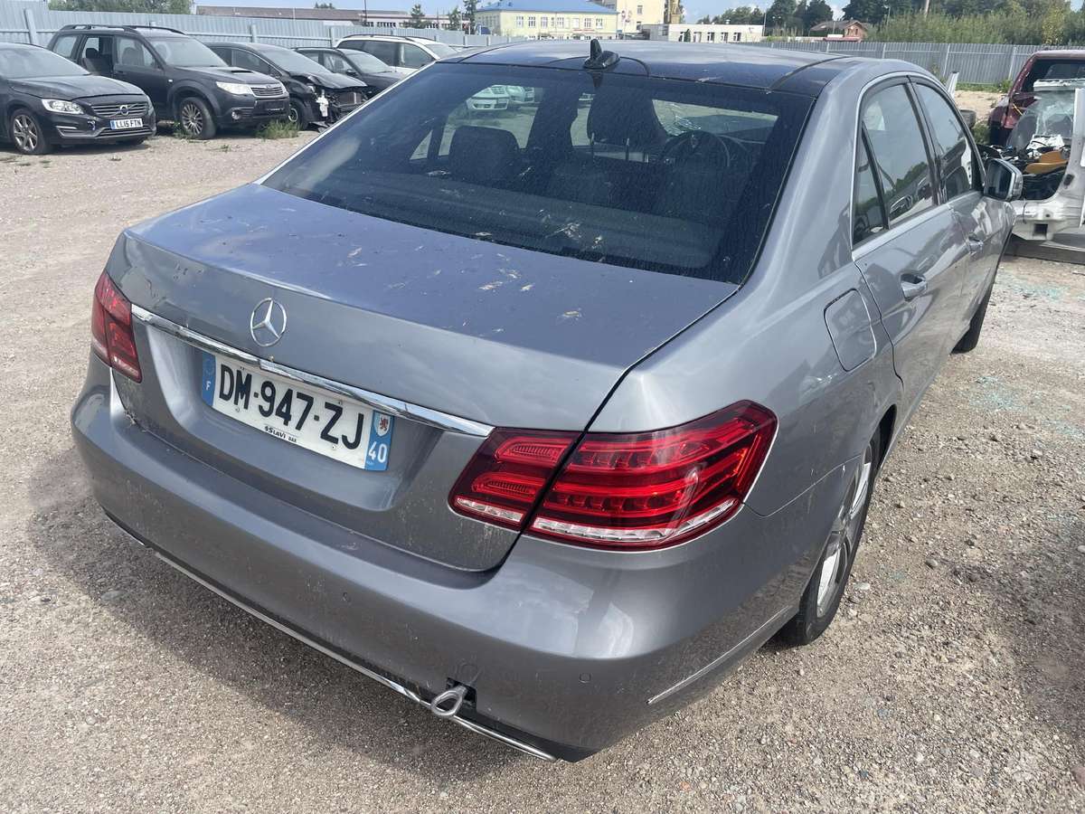 Mercedes-Benz E klasė rezerves daļās