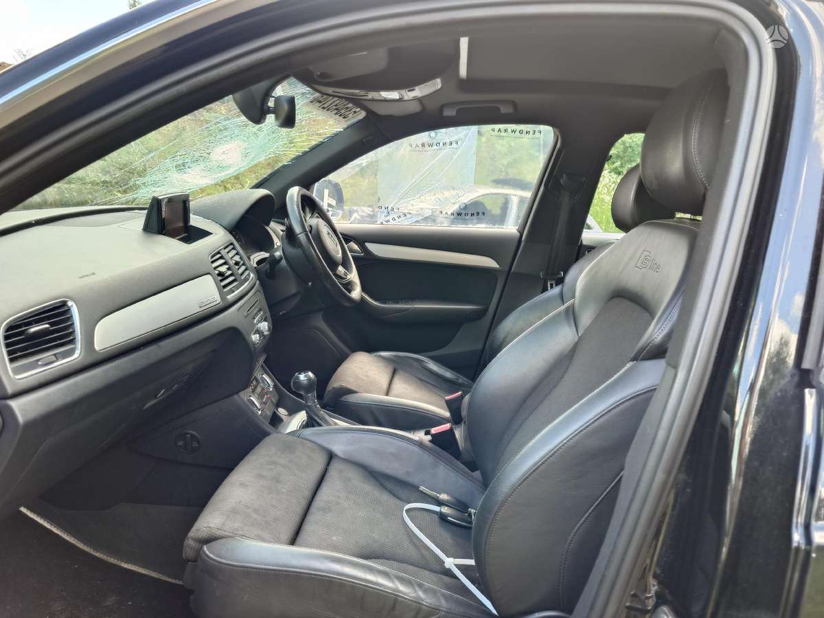Audi Q3 dalimis. audi q3
